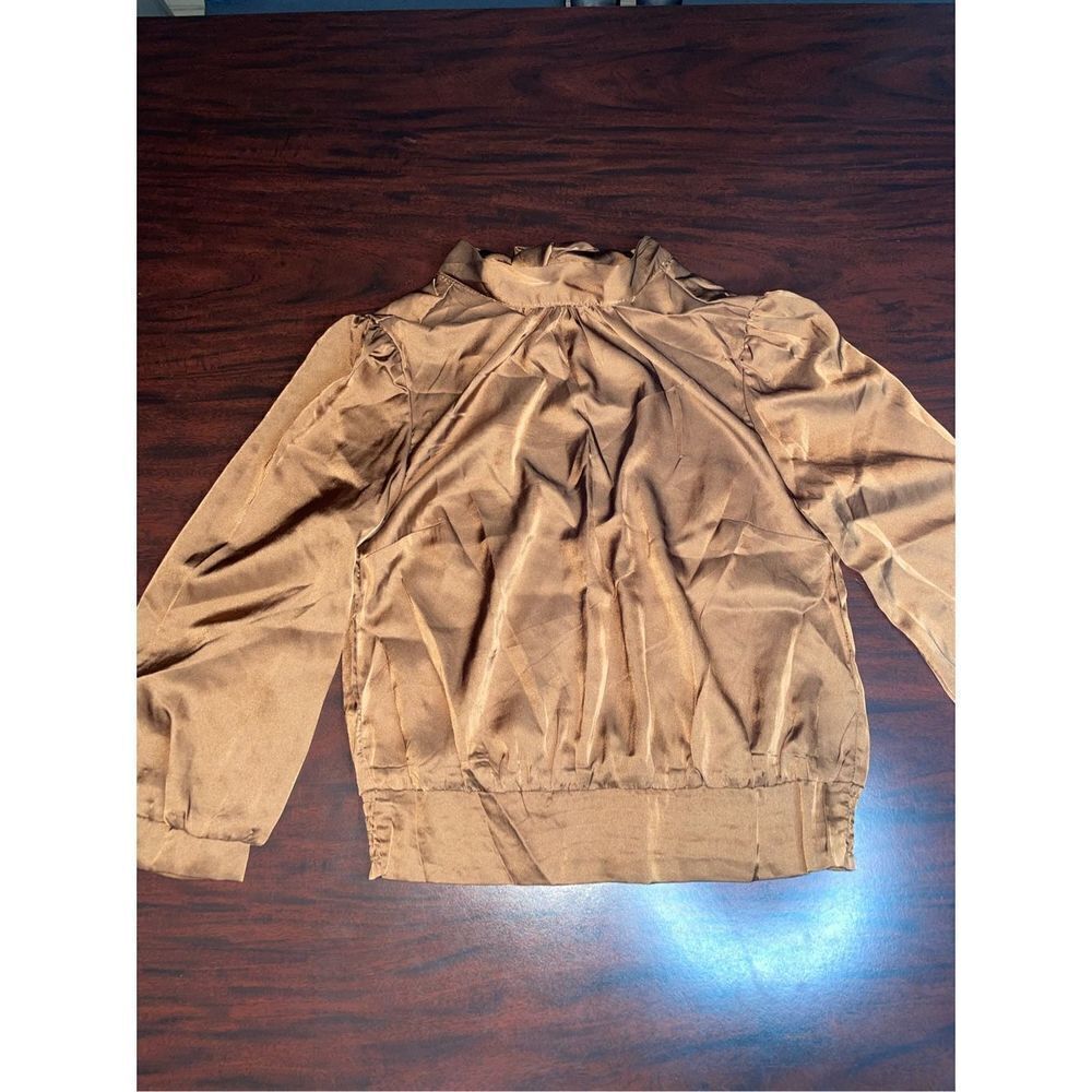 Monteau LA Carmel Brown Satin Cropped Blouse with Tie Back Size Small